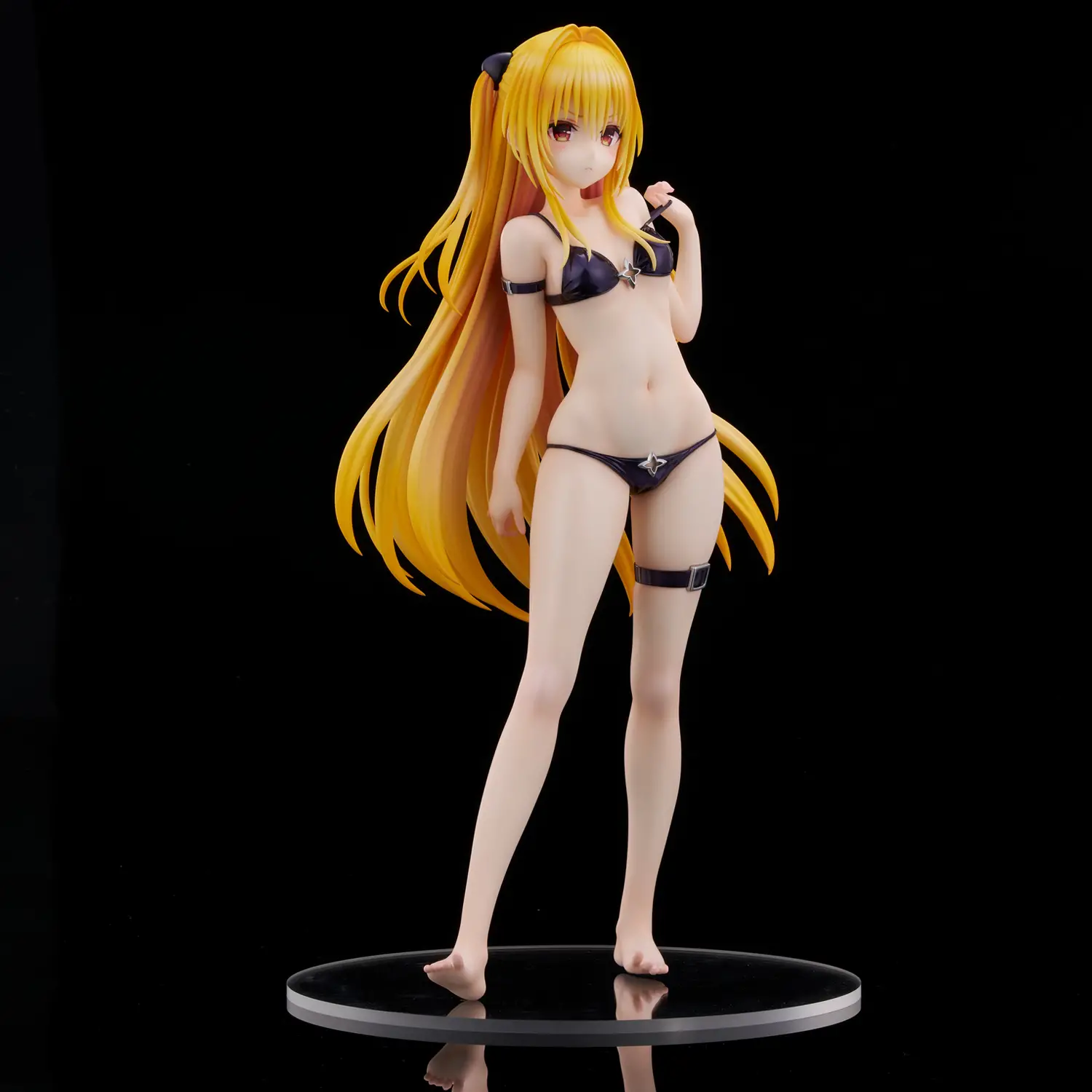 Figurine Golden Darkness Ver. Swimsuit de To LOVEru Darkness par Union Creative